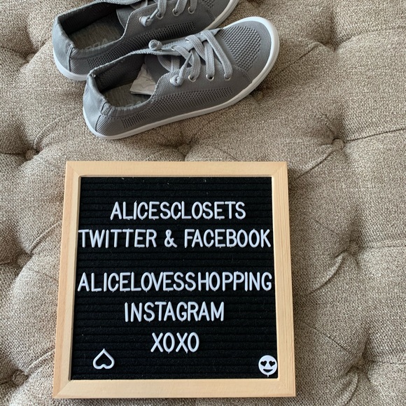 Lace Up Sneakers - Picture 5 of 9